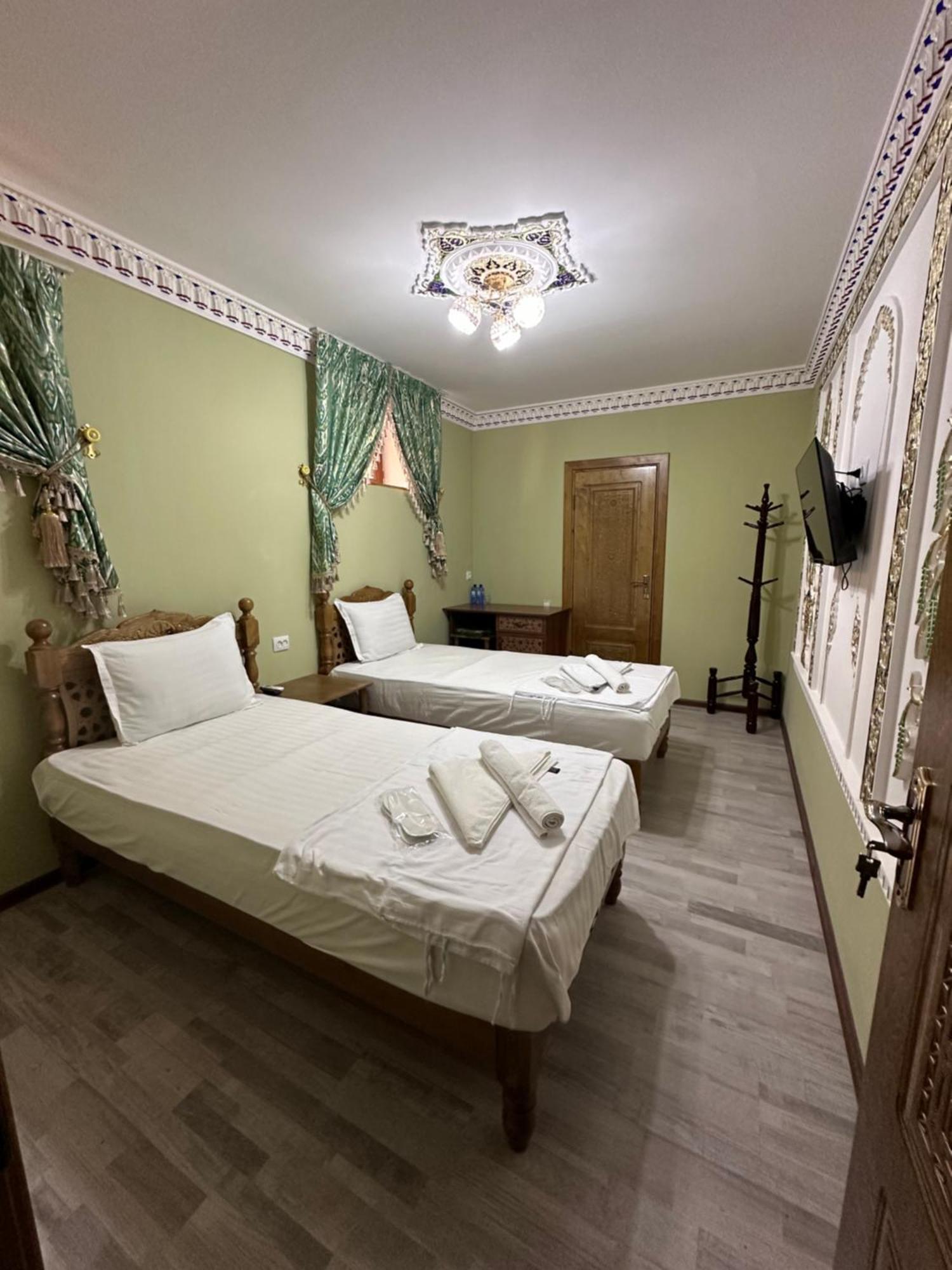 Hotel Zarhal Bukhara Exterior photo